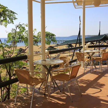 Aqi Pegasos Club 酒店 阿萨拉尔